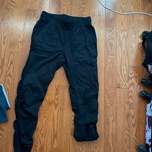 lulu lemon jogger, size 8, black